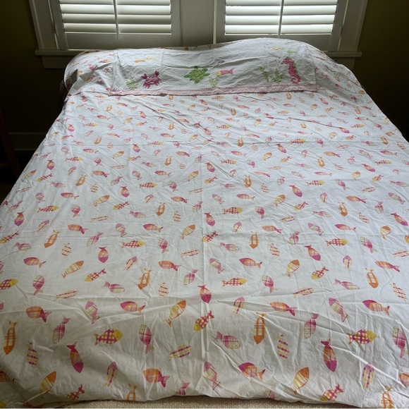 Pottery Barn Twin White Pink Duvet Cover Fish Seaside and Embroidered Pillow - Picture 1 of 15